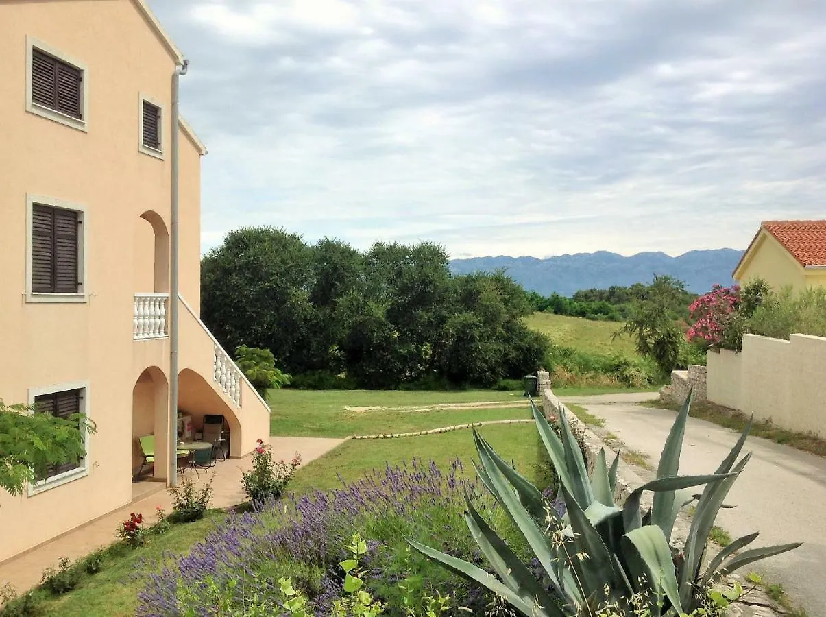 Apartments Agava Nin Kroatien